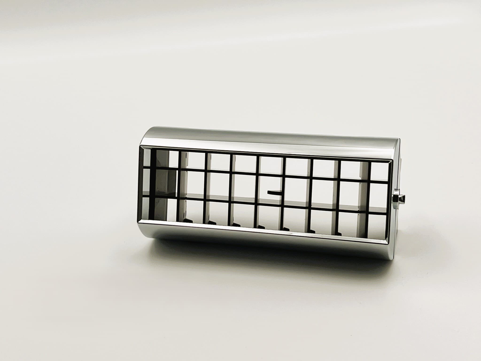 CHEVY GMC TRK VENT OUTLET-CNTR RH, 81-87 - Image 1