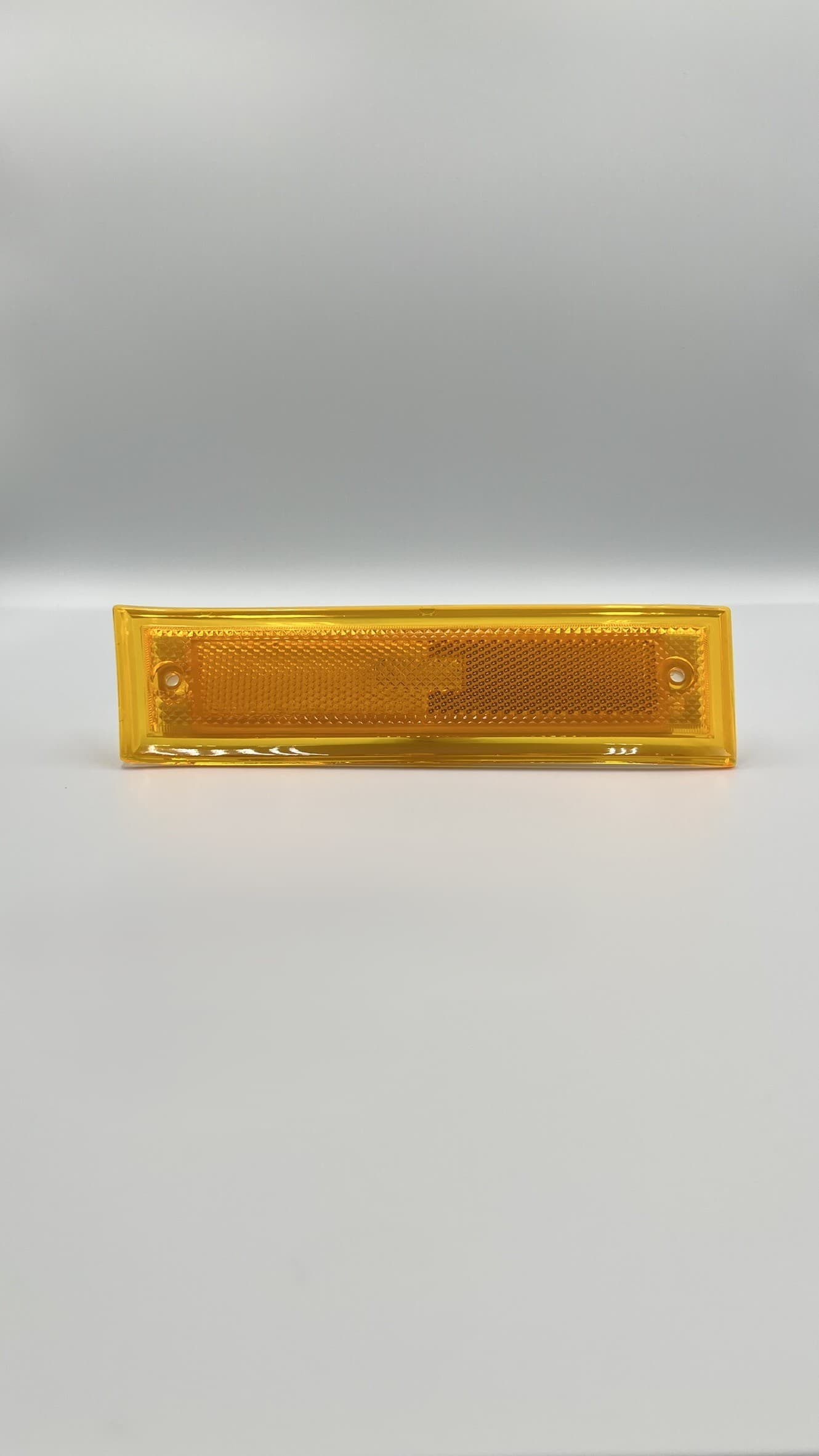 CHEVY GMC FRONT SIDE MARKER, STANDARD RH, 81-87