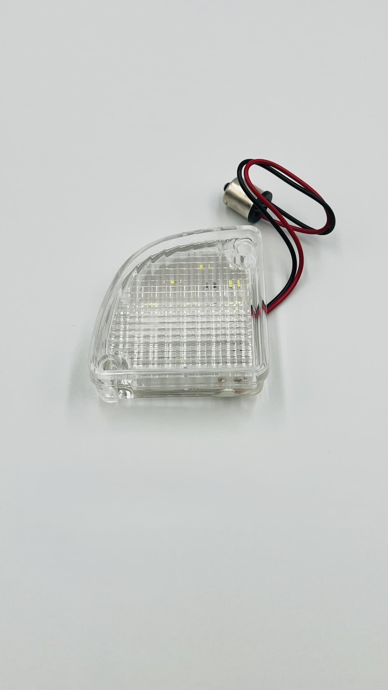 CHEVY GMC TRK LH FLEETSIDE BKUP LENS - LED 67-72