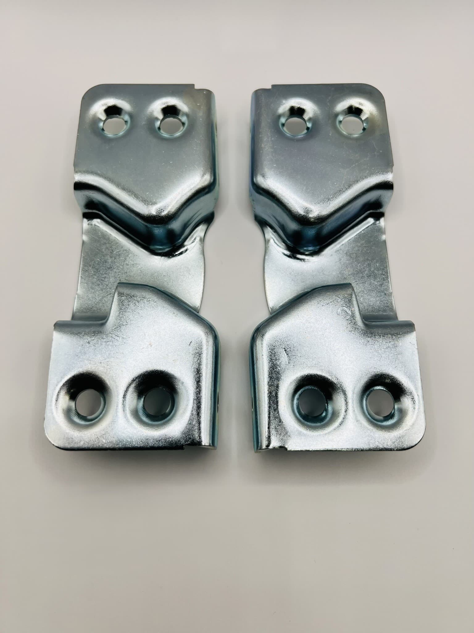 CHEVY GMC TRK DOOR STRIKER PLATES, 47-51